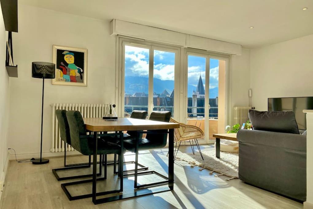 Toit-Terrasse Traversant Plein Centre 100M Du Lac Apartamento Annecy Exterior foto
